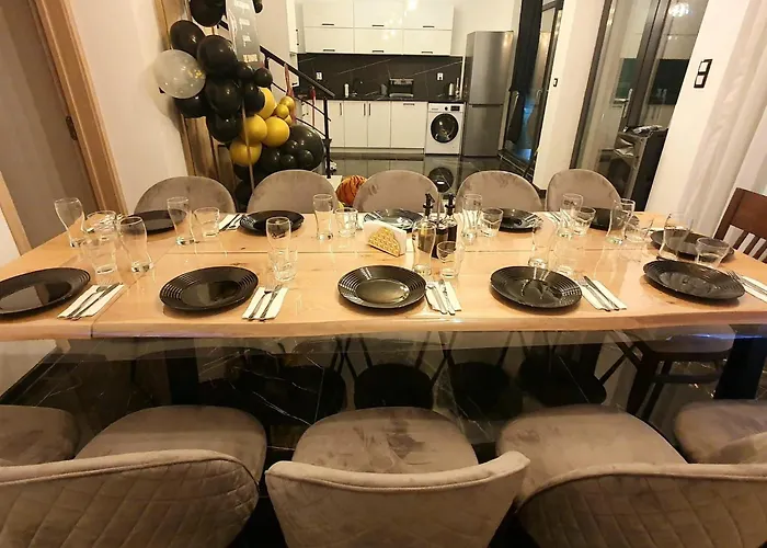 Луксозна вила Къща за гости *